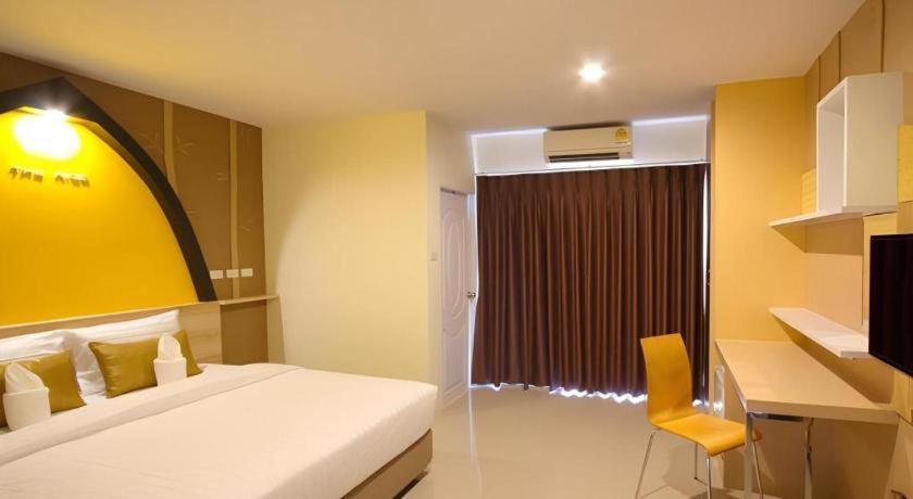 The Rice Hotel Roi Et Exterior foto
